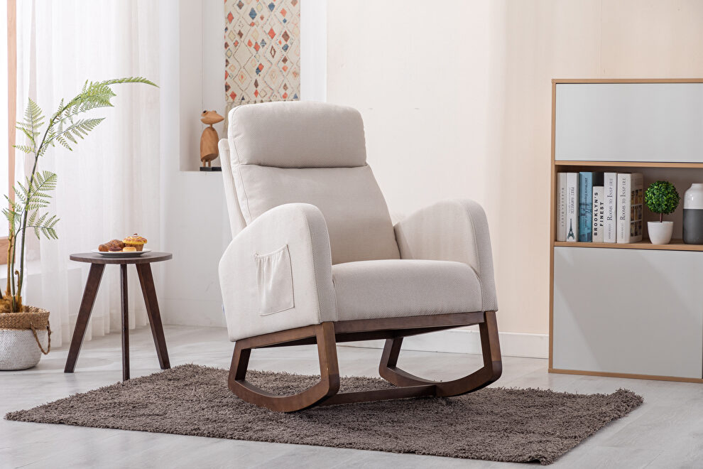 Comfortable rocking chair in light brown by La Spezia