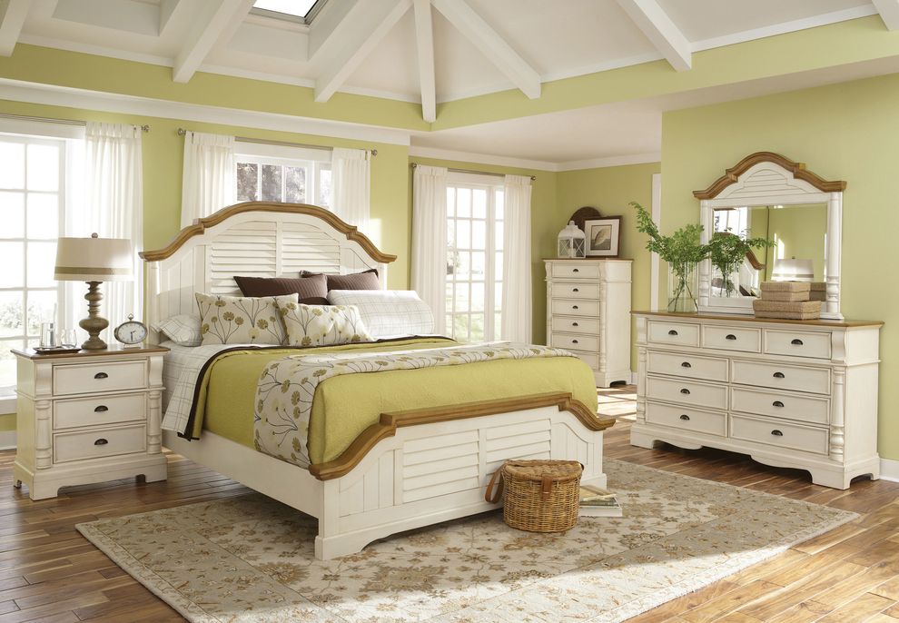 Panel bed with shutter detail in light cream by Coaster