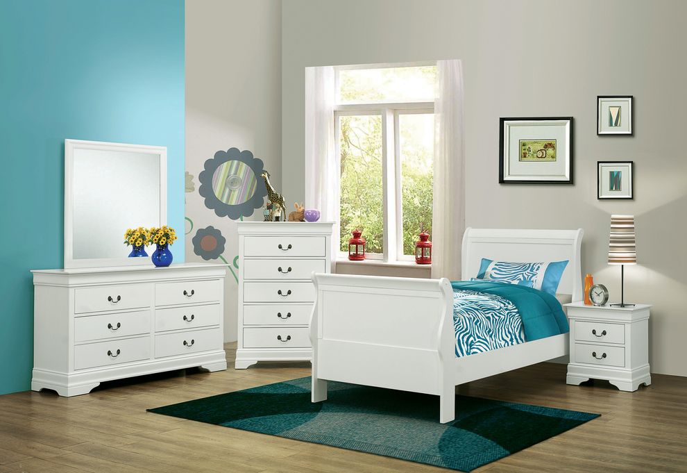 White kids bedroom set in twin size by Coaster