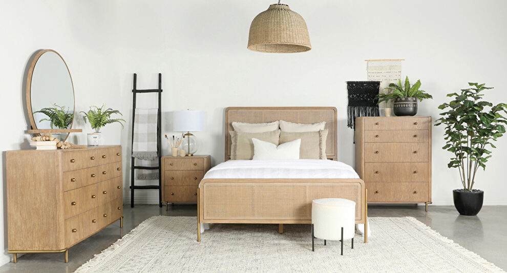 Upholstered queen panel bed sand wash in solid wood by Coaster
