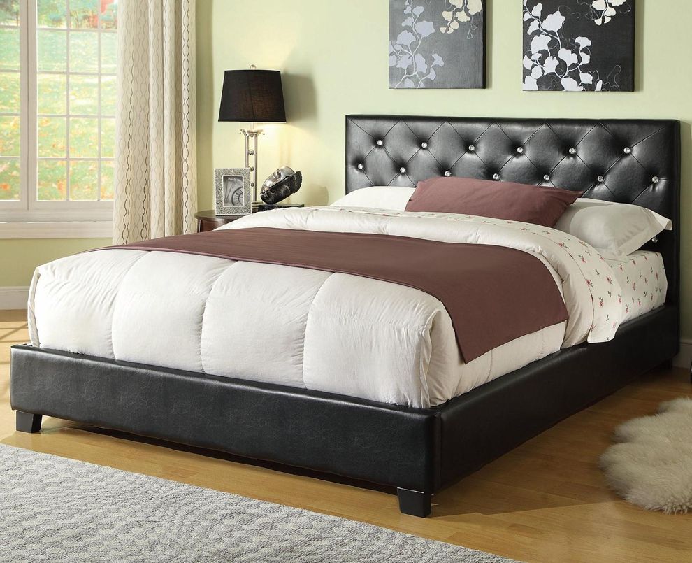 Modern black leatherette tufted hb full bed by Coaster