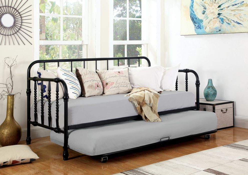 Twin daybed w/ trundle in metal by Coaster