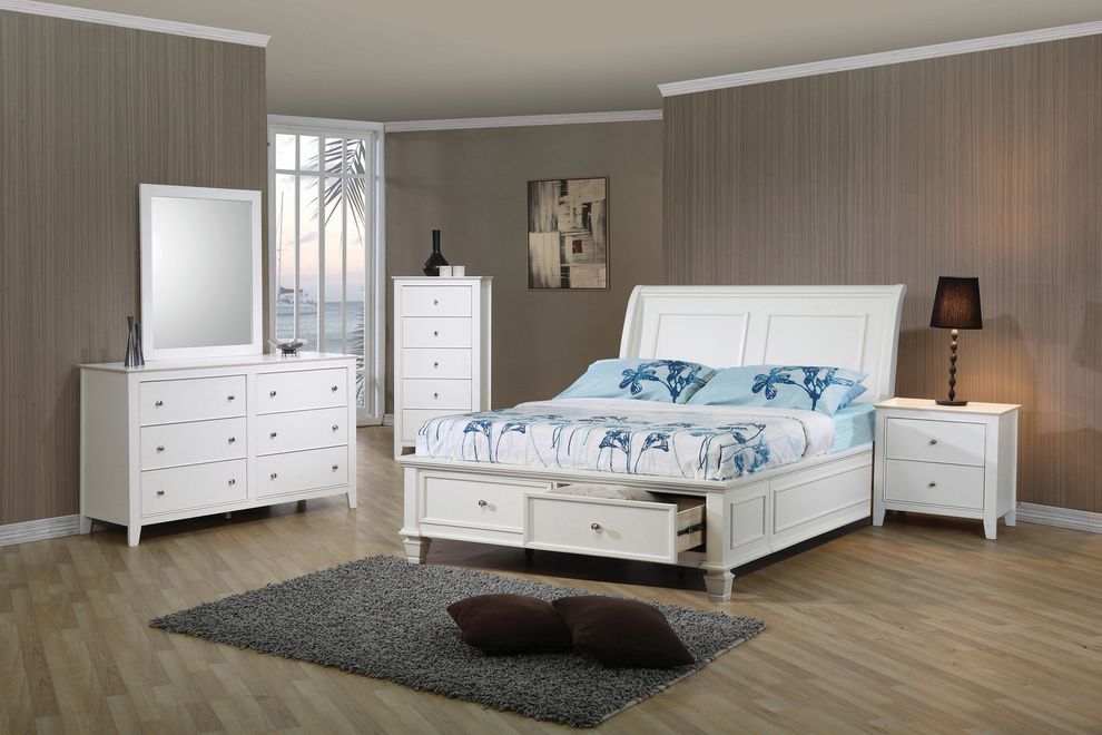 Castal white full bed w/ drawers by Coaster