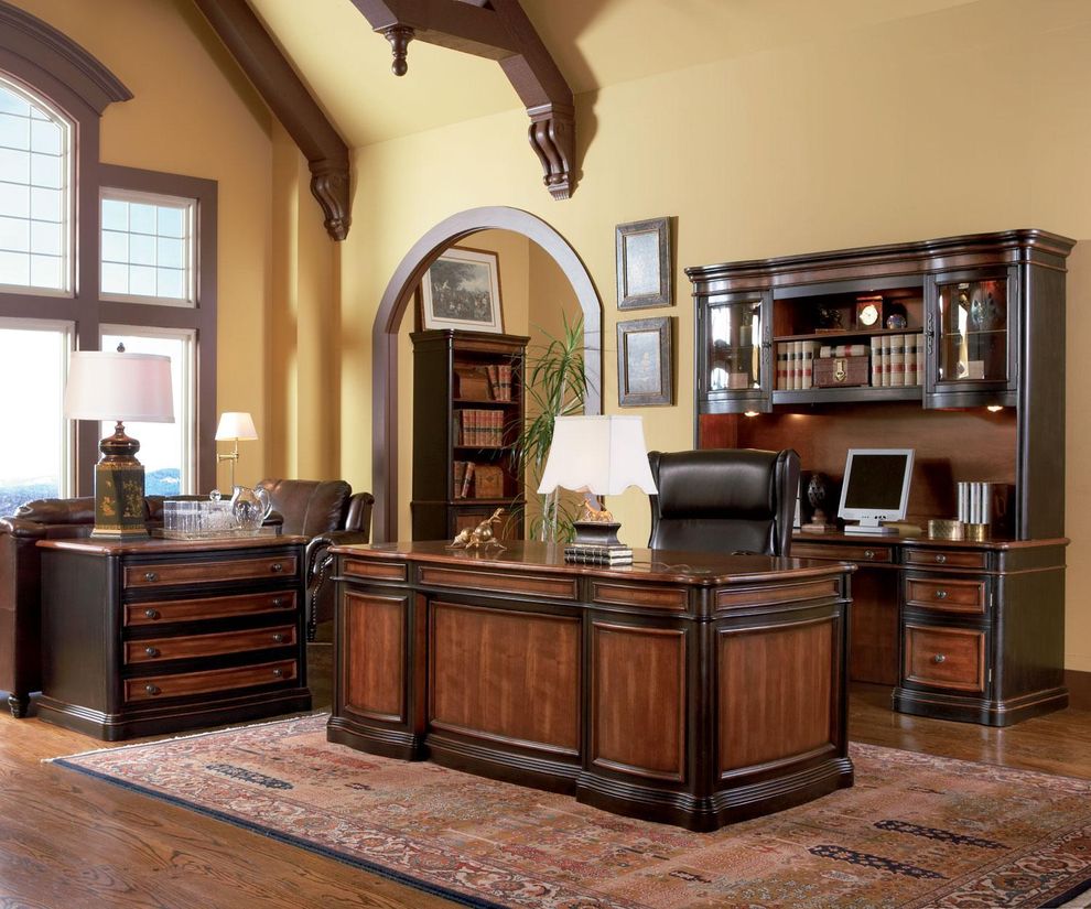 Traditional espresso executive desk by Coaster