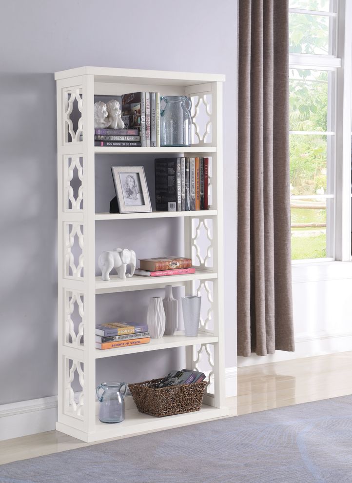 Bookcase in white by Coaster