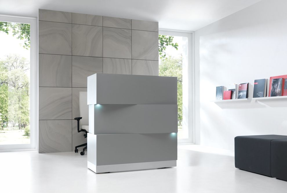 Contemporary vertical reception desk in aluminum gray by MDD