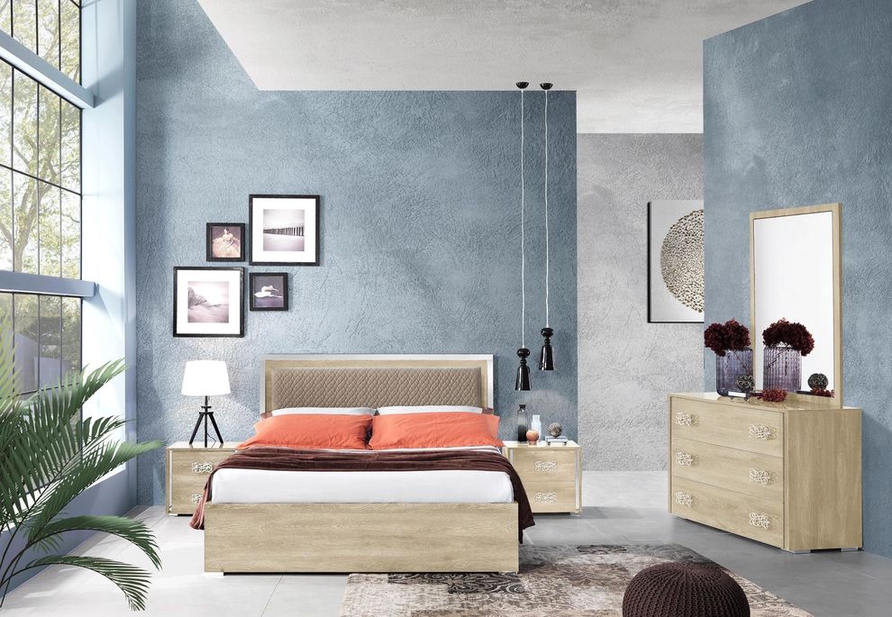 Italian beige high-gloss modern platform bed by MCS Mobili
