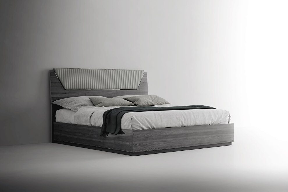 Rich gray high gloss finish king bed w/ platform by ESF