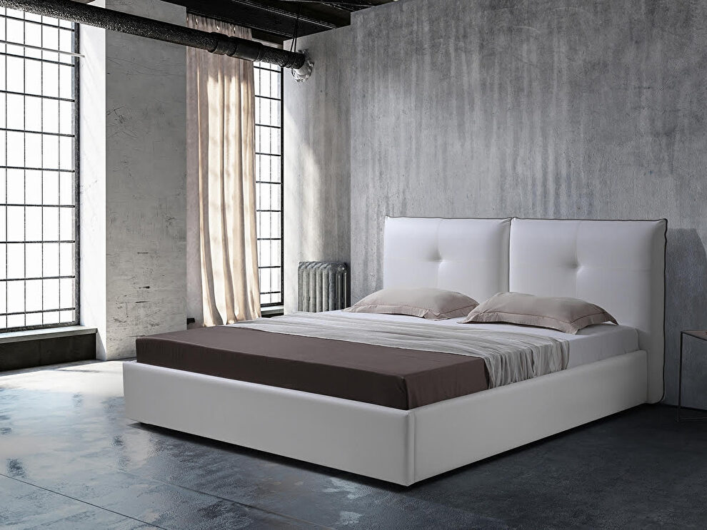 Stylish contemporary storage queen bed in white by Elegante Italia