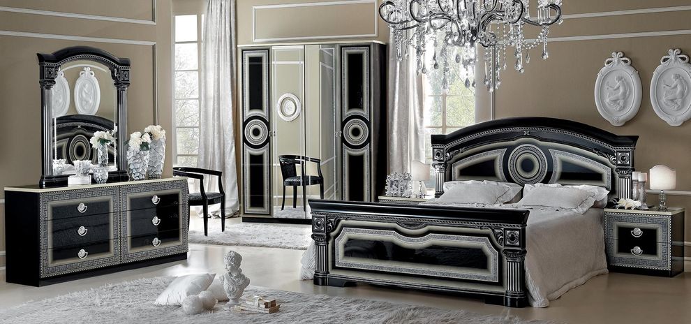 Classic touch elegant traditional queen bed by Camelgroup Italy
