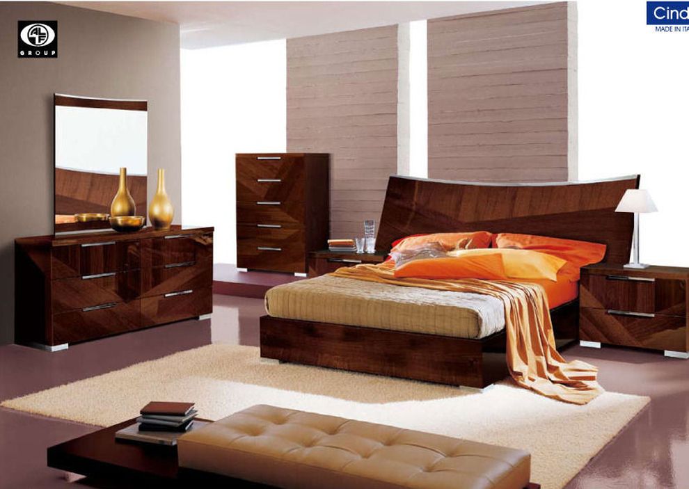 High gloss walnut finish modern king bed by Alf Italy