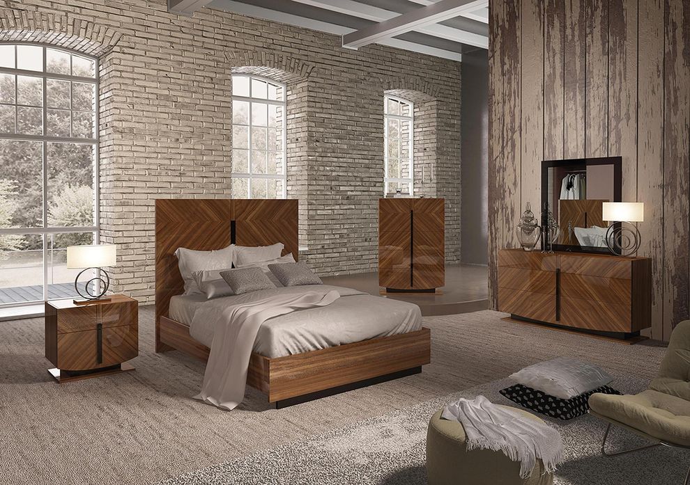 Elegant lacquer modern bedroom set by ESF