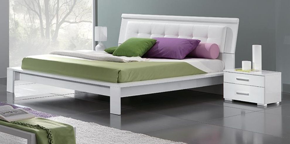 Simple casual white Italy-made full bed by MCS Mobili