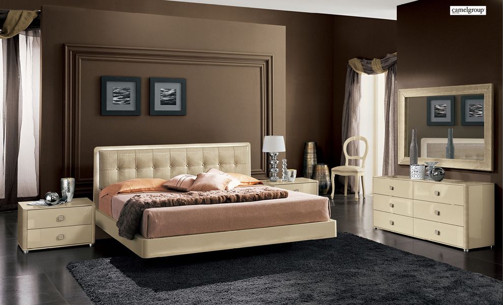 Quality modern beige color lacquer platfform bed by ESF