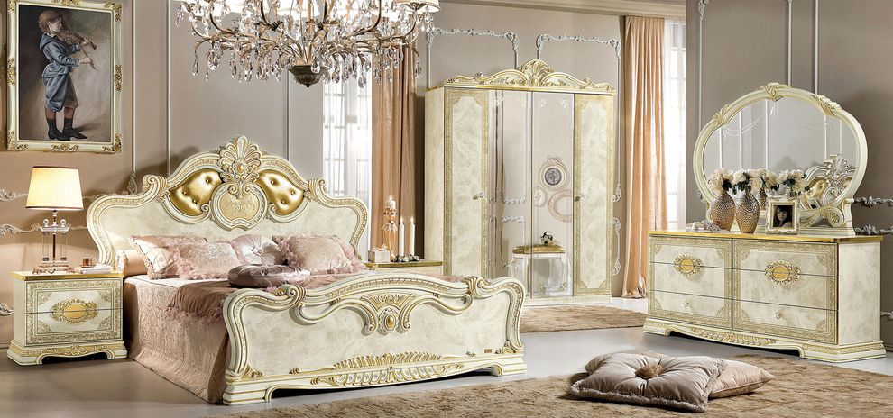 Classical style Italian bedroom in ivory wood by Camelgroup Italy