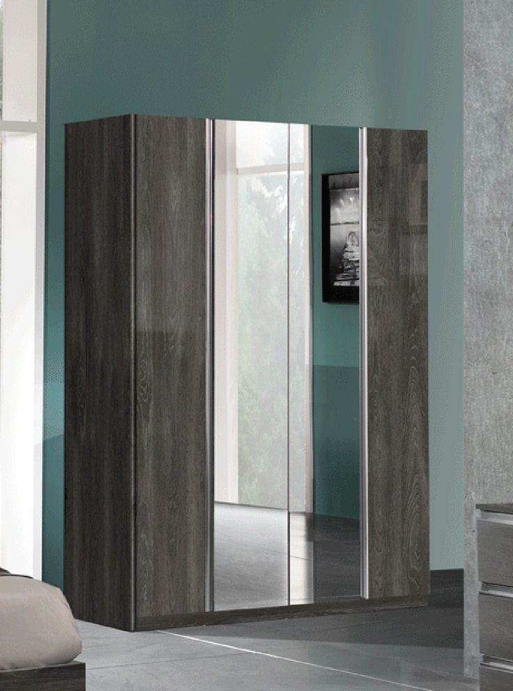 Gray modern wood / metal simple wardrobe by MCS Mobili