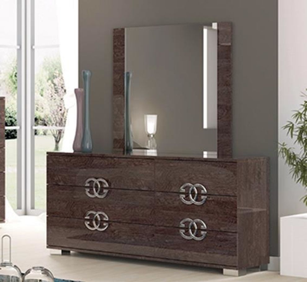Stylish high gloss dresser made in Italy by Status Italy