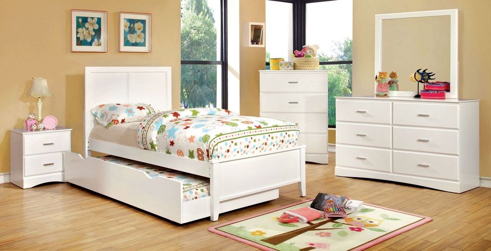 White finish kids bedroom in transitional style by Furniture of America