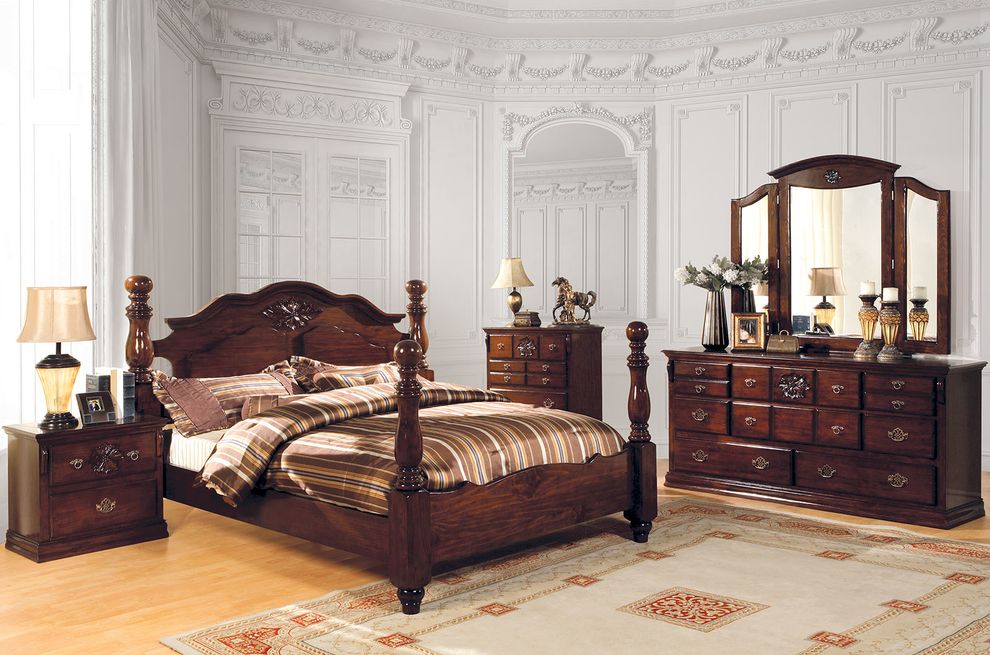 Traditional style glossy dark pine finish king bed by Furniture of America