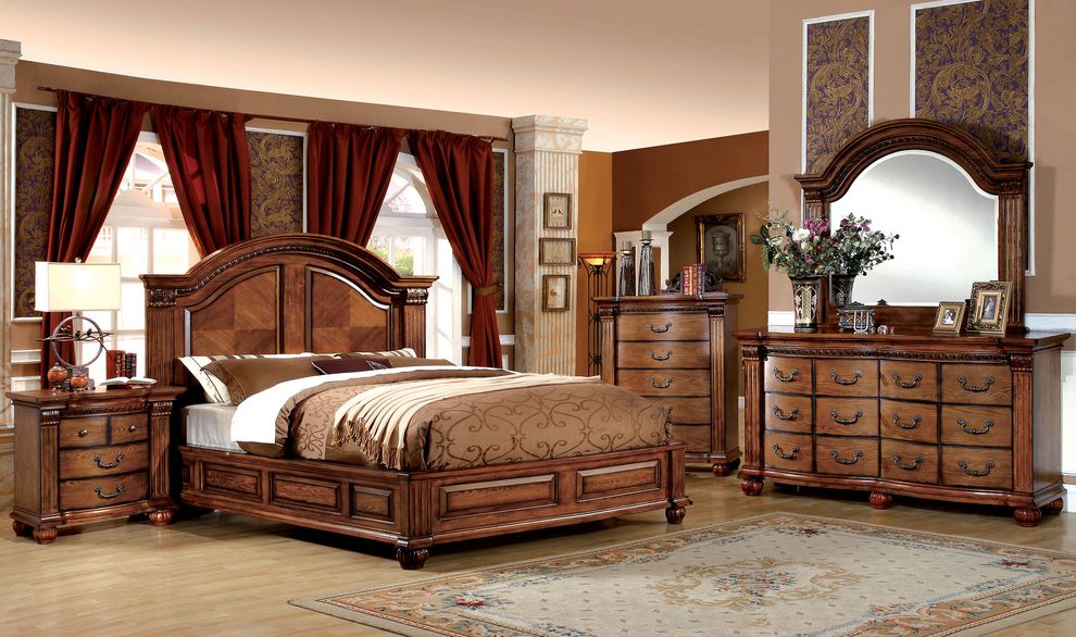 Luxurious antique oak traditional style king bed by Furniture of America