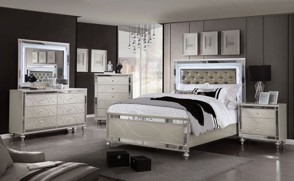 Mirrored accents modern bed by Furniture of America