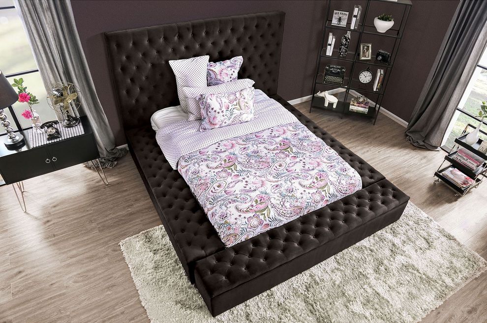 Storage button tufted black fabric king bed by Furniture of America