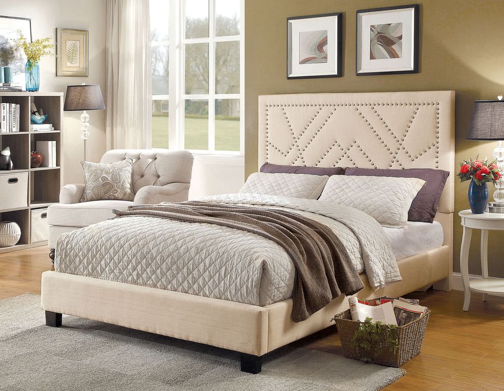 SImple casual beige linen-like fabric queen bed by Furniture of America