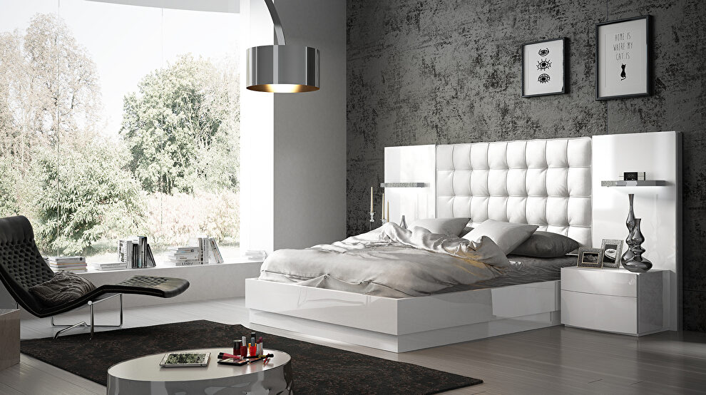 High headboard style special order platform bed by Fenicia Spain