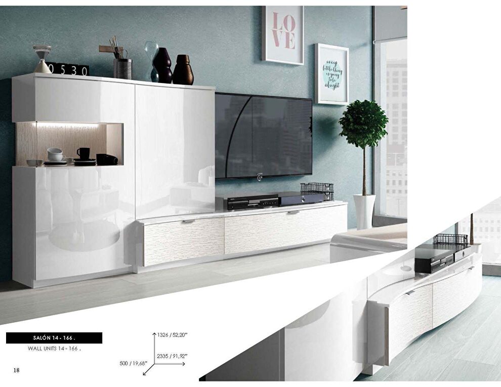 White contemporary wall-unit by Fenicia Spain