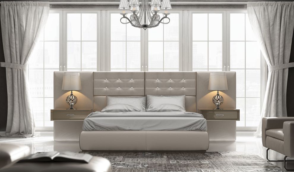 Contemporary tiered headboard EU-made full bed by Franco Spain