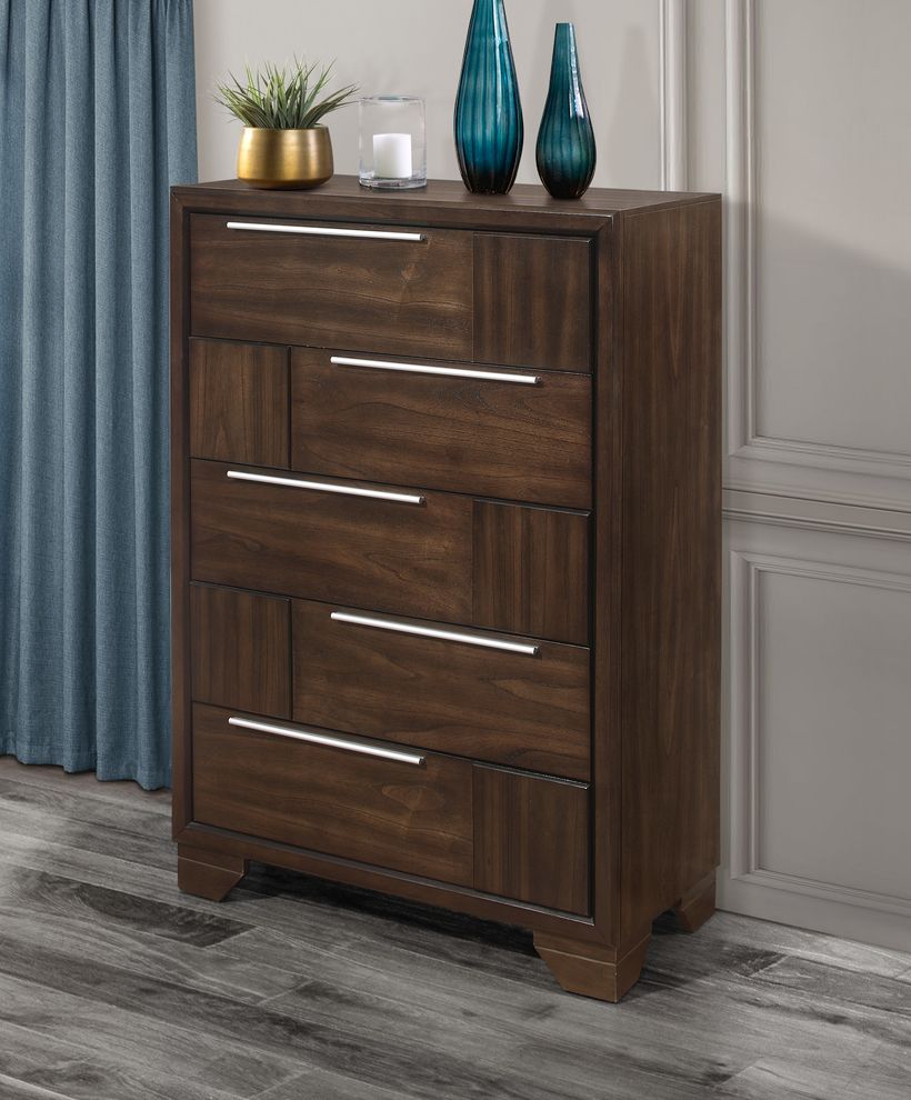 Brown finish casual style 5-drawer chest by Global