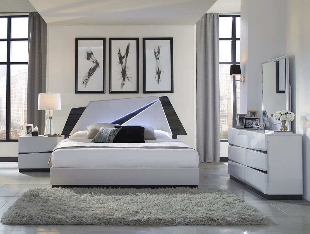 White ultra-contemporary full bed with headboard LED by Global