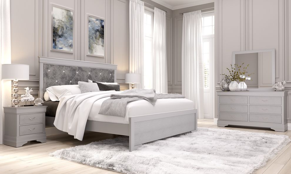Silver casual style contemporary king bed by Global