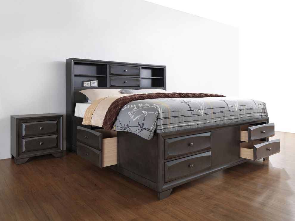 Antique gray finish classic style king bed by Global
