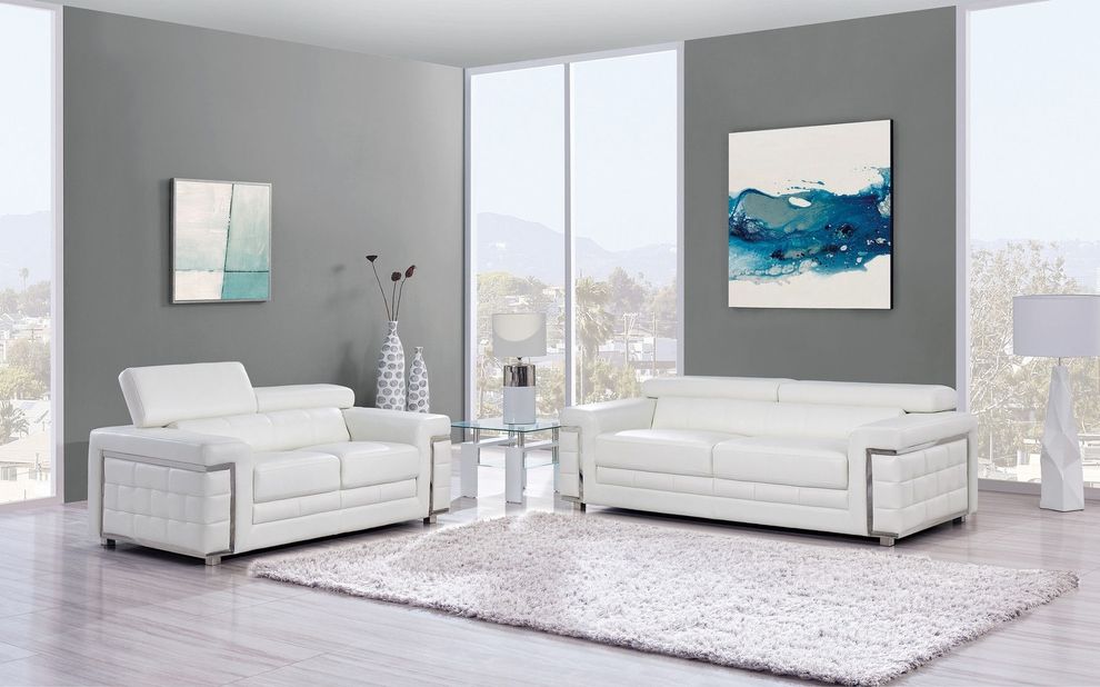 Sleek modern sofa in white leather w/ headrests by Global