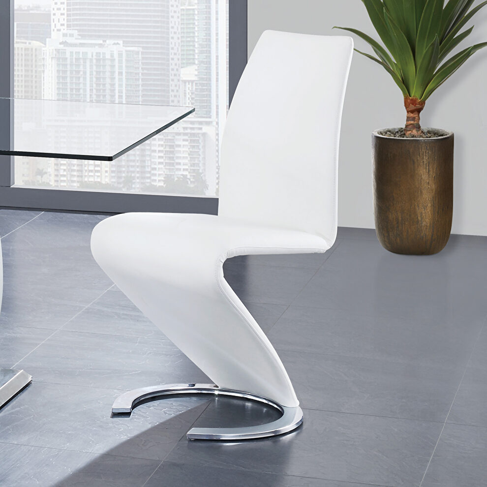 Futuristic design z-shaped chair in white by Global