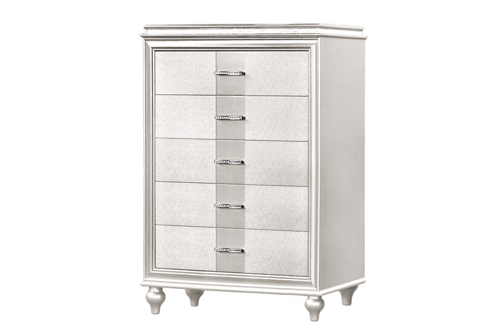 Beautiful contemporary chest in white finish by Galaxy