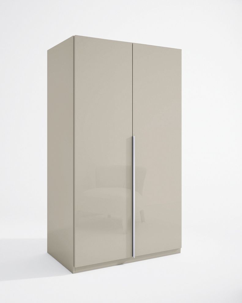 Contemporary light beige / tan 2dr wardrobe by Garcia Sabate Spain