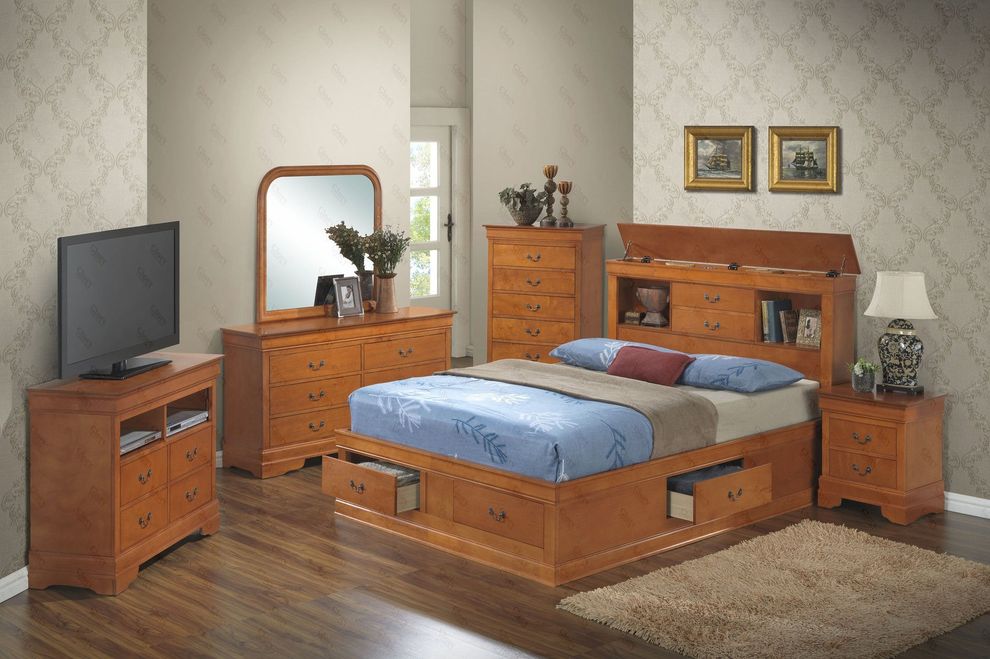 Contemporary storage queen bed set in casual style by Glory