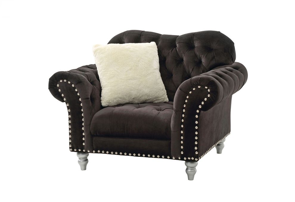 Tufted classical style black velvet chair by Glory