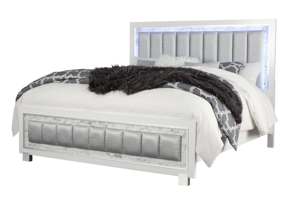 White exquisite full bed w/ LED by Global