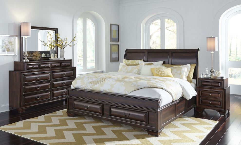 Modern oak wood 5pcs bed set w/ drawers by Global