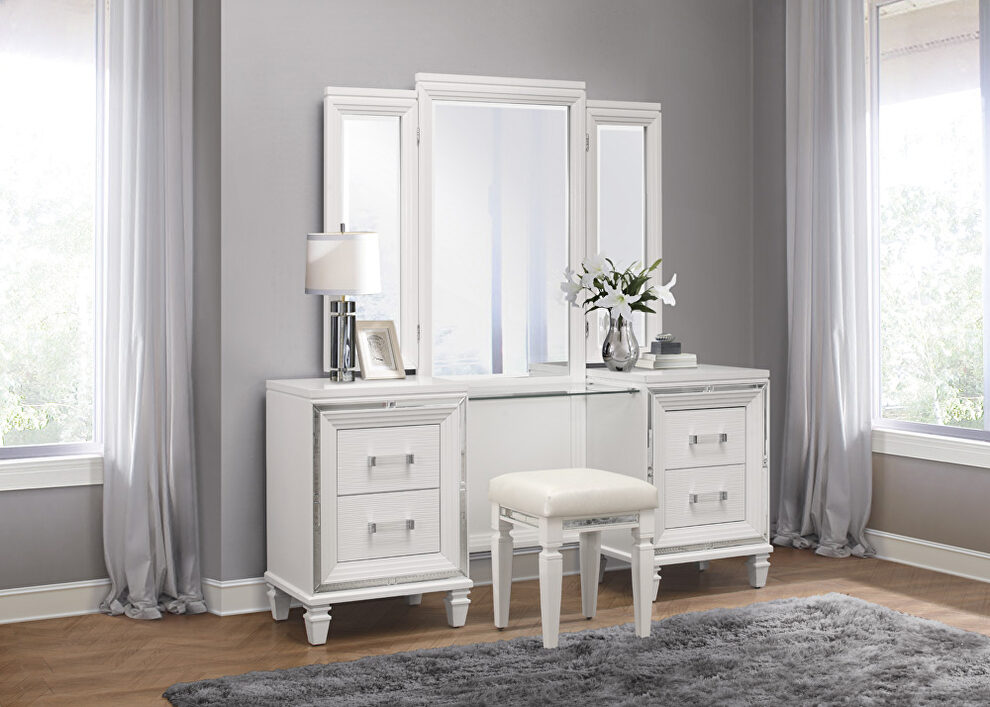White metallic finish vanity dresser with mirror by Homelegance