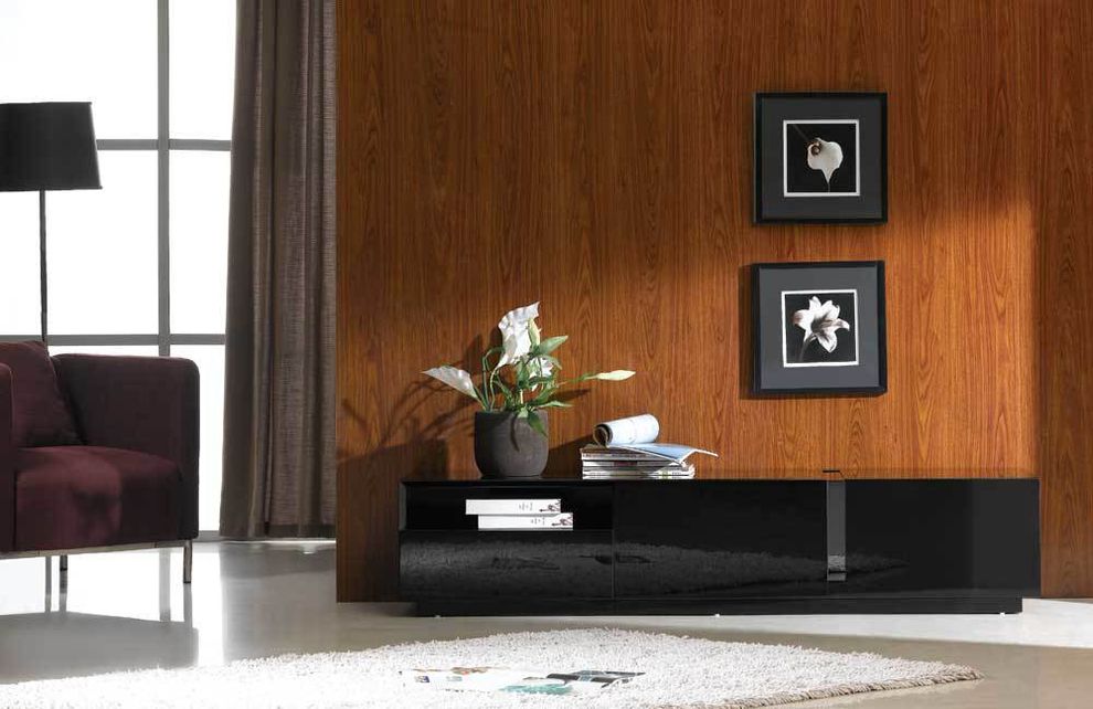 Modern high-gloss TV Stand in black lacquer by J&M