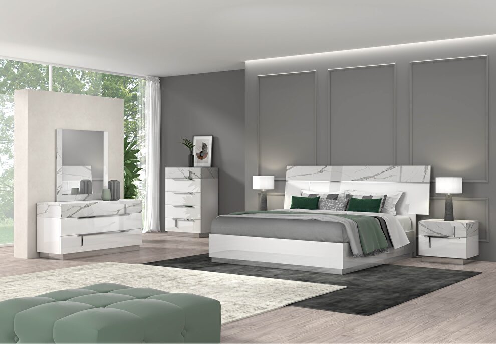 Premium contemporary bedroom in sleek style by J&M