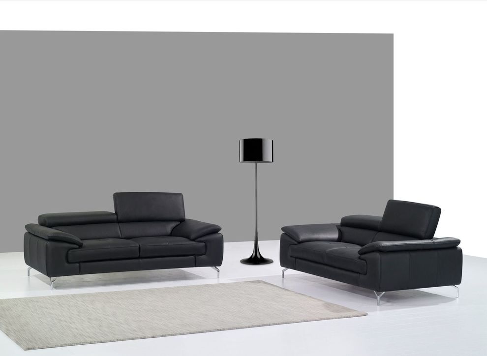 Black Italian leather sofa/loveseat set by J&M