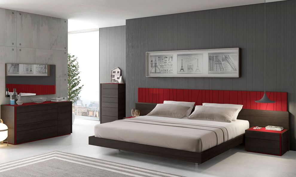 Modern red/wenge high-gloss bed w/ platform by J&M