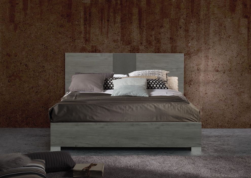 Italian-made modern gray finish king size bed by J&M