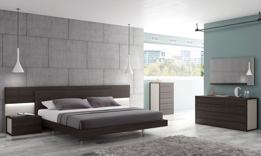 Low-profile gray lacquer wide headboard king bed by J&M