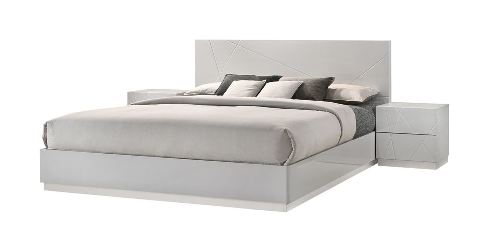 Contemporary high-gloss king bed in light gray by J&M